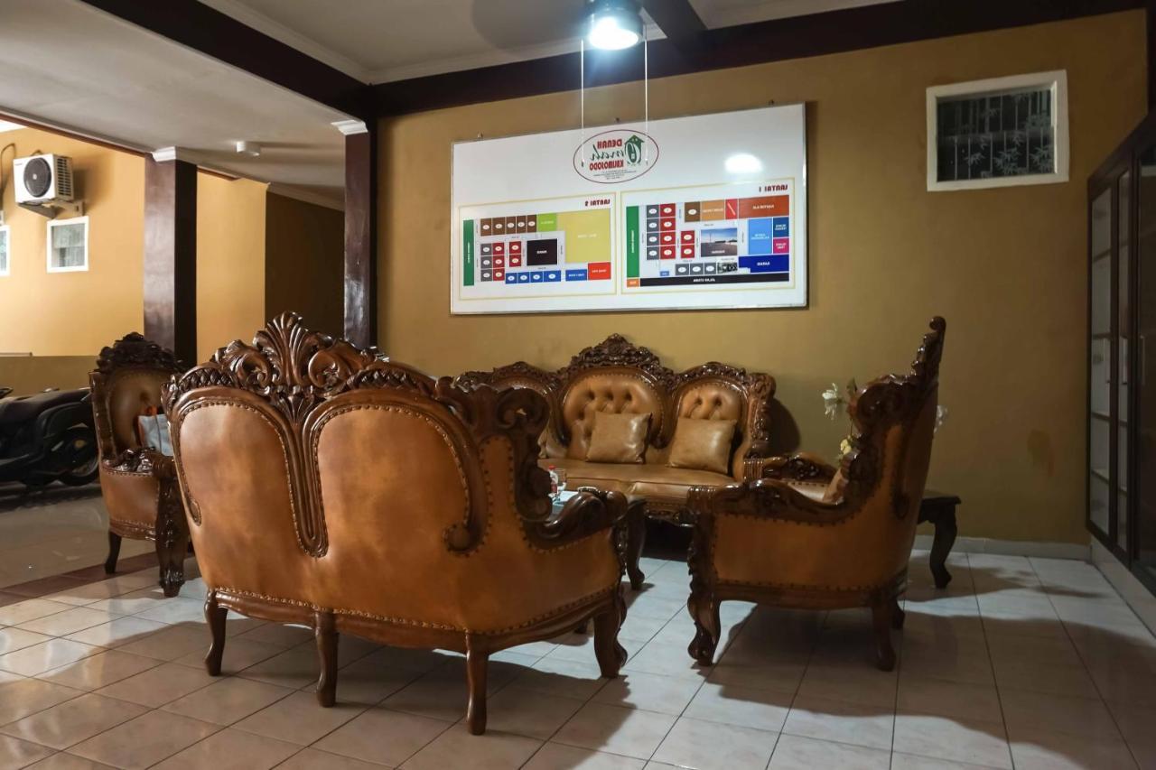 Omah Kalimosodo Mitra Reddoorz Near Stasiun Malang Kota Baru Hotel Exterior photo
